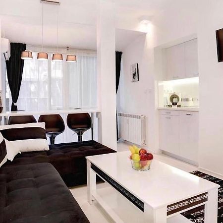Zero-Waste Studio Apartment In Central Sofia Ngoại thất bức ảnh