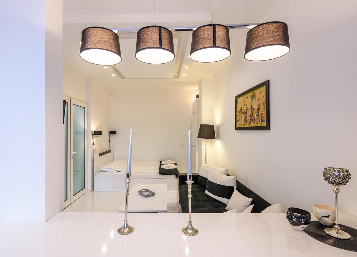 Zero-Waste Studio Apartment In Central Sofia Ngoại thất bức ảnh