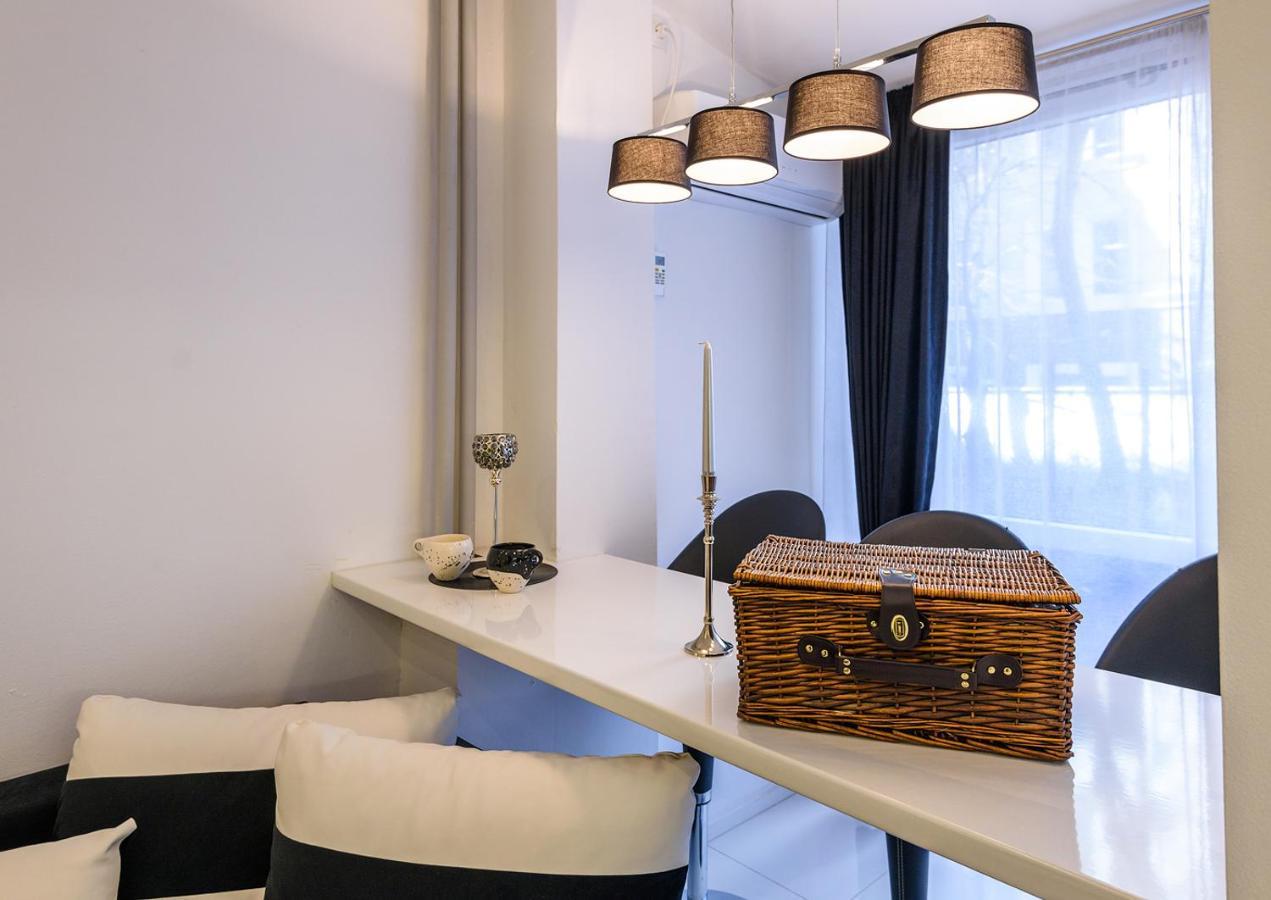 Zero-Waste Studio Apartment In Central Sofia Ngoại thất bức ảnh