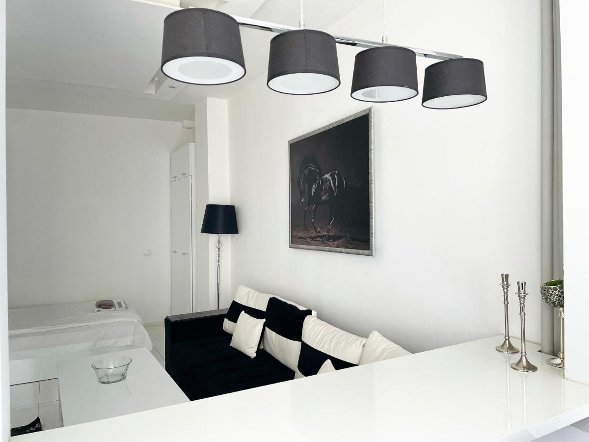 Zero-Waste Studio Apartment In Central Sofia Ngoại thất bức ảnh